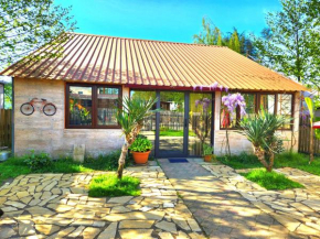 House & Yard Sesil XL 90m to beach